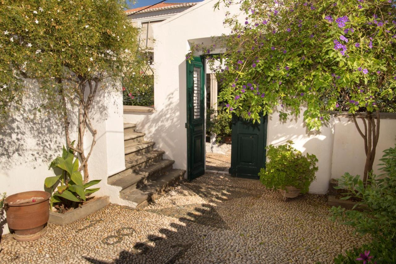 1861 Mansion Spetses Villa Exterior photo